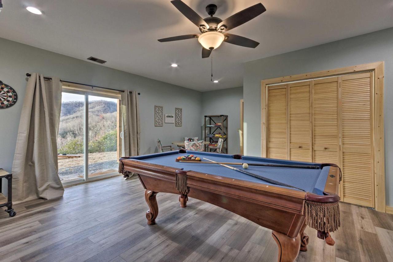 Hilltop Cabin On 5 Acres With Hot Tub And Waterfall! ブライソン・シティ エクステリア 写真